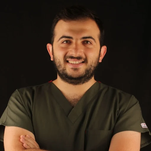 Uzm. Dt. Uğur Durmuş